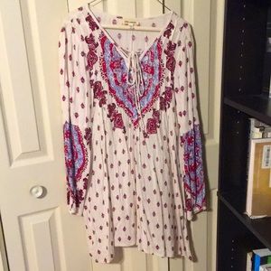 NWOT Billabong Flowy Boho Dress